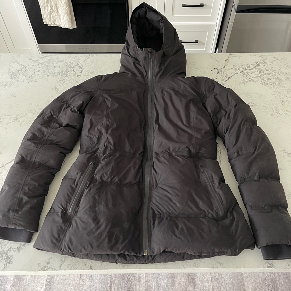 Size 10 Women’s Lululemon Sleet Street Jaclet